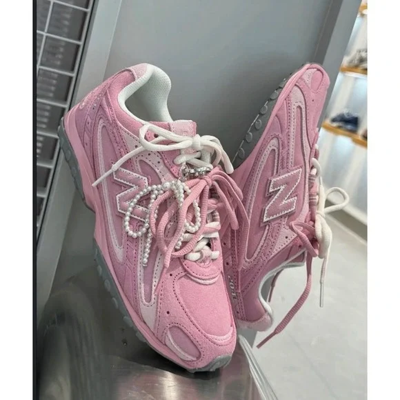 6.5Y/ 8W PASTEL PINK NEW BALANCE 204L U204LMMD ❤️✅ SHIPS ASAP BRAND NEW CUTE - Picture 1 of 6